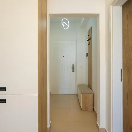 Bf Apartmán Golem (Tirana)